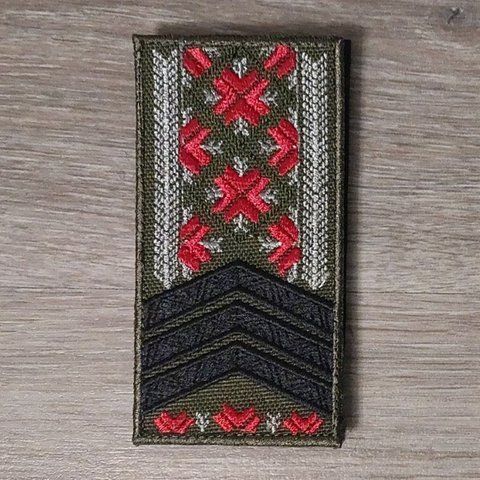 Шеврон Погон сержанта ЗСУ - вишиванка 12.1303 &mdash; шеврон на липучці від VILNI