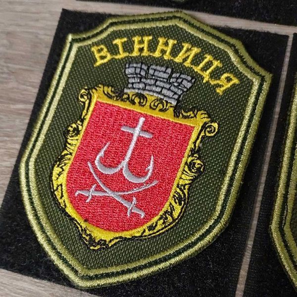 Шеврон Вінниця кольоровий на оливі 12.1101 &mdash; шеврон на липучці від VILNI