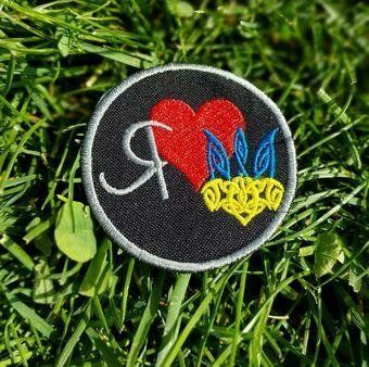 Шеврон Я люблю Україну 12.005 &mdash; шеврон на липучці від VILNI
